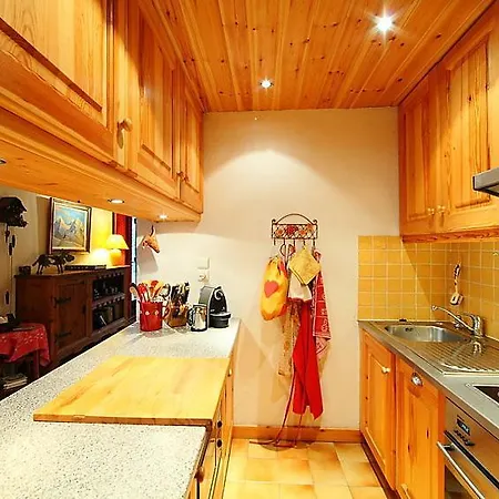 Chamonix-mont-blanc Sleeps 6 Wifi * Chamonix